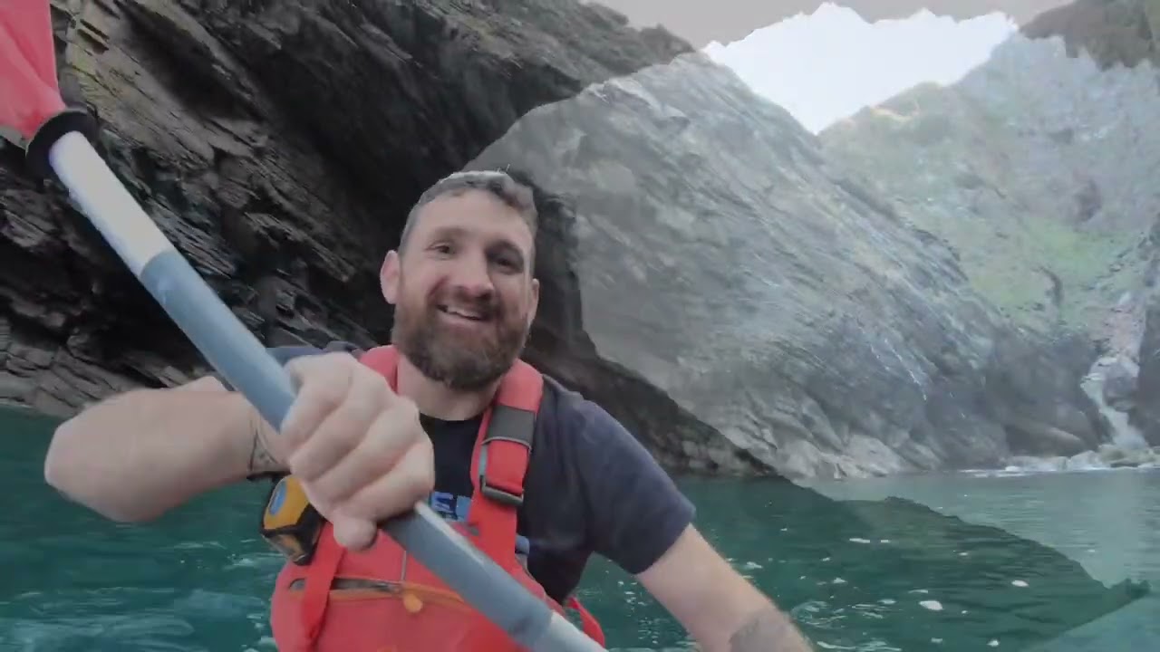 Kayaking a gorgeous section of the Bristol Channel. Aquaglide Chelan 140 HB
