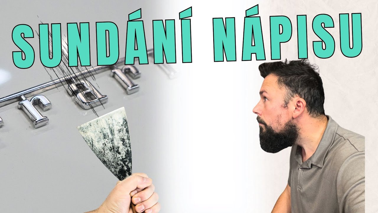 Jak bezpečně sundat nápisy z auta? Tipy a triky, které Ti zachrání poškození laku