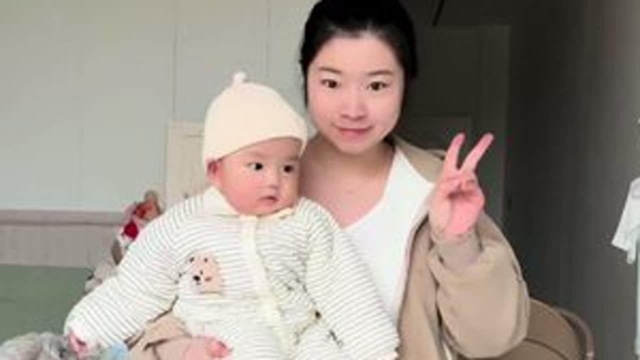 纯母乳喂养快六个月了，要开始给宝宝加辅食了，嘉宝米粉还有小皮，爷爷的农场，这三个米粉哪个好啊，太纠结了