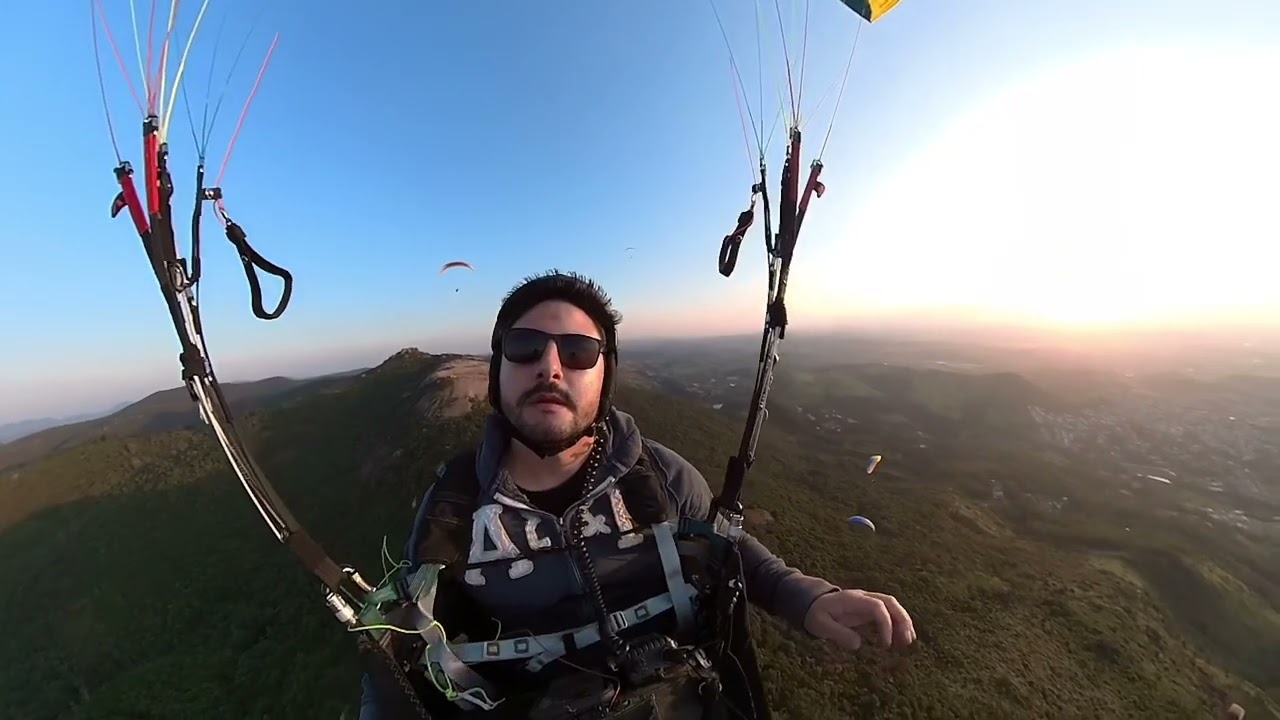 Dia clássico de voo em Atibaia-SP, Chili 5-Skywalk.
