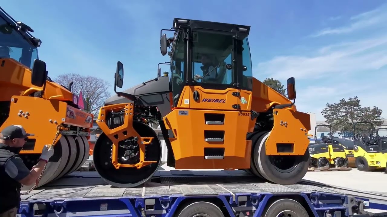 Probst Maveg liefert 13 BOMAG Walzen an Weibel AG/Probst Maveg fournit 13 rouleaux BOMAG à Weibel AG