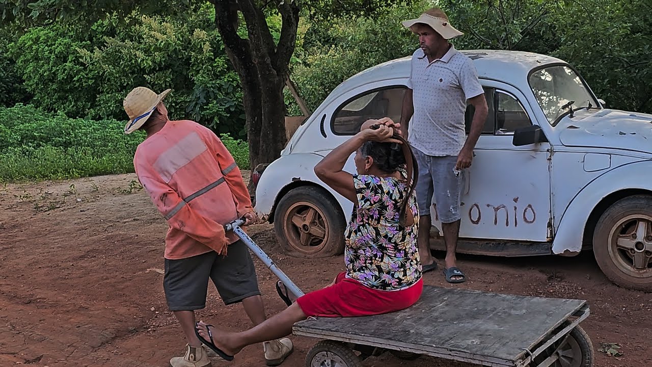 Dona duceu não tá aguentando o ciúmes de seu mane #comedia #piadascurtas #humor #videoaengraçados