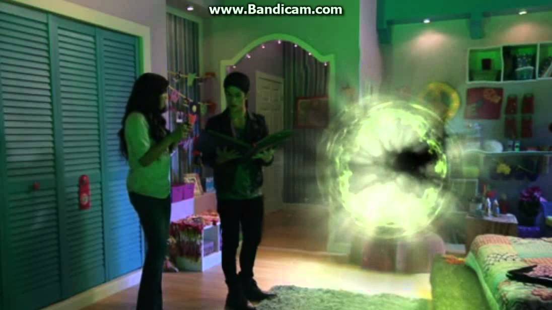 Every Witch Way 4x16 - Emma & Jax Test Orb Portal on Agamemnon & Desdemona Powers (German/Deutsch)