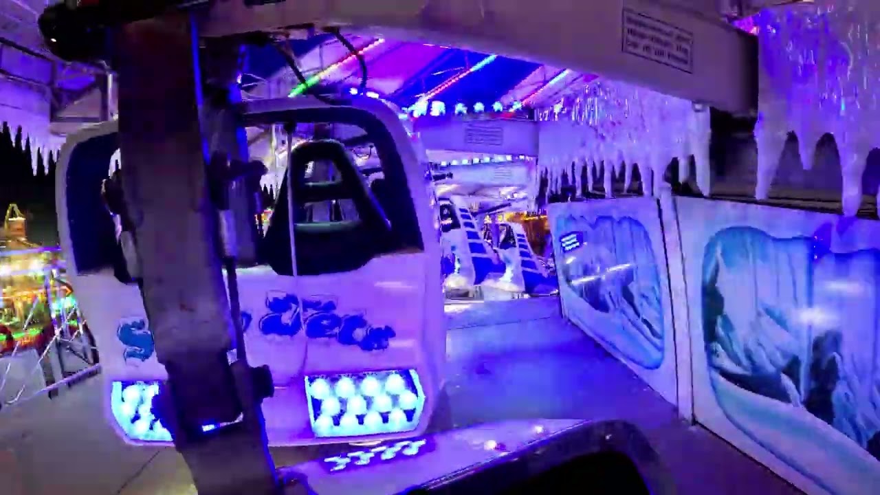 Why you NEED to visit TINSEL TOWN at The Trafford Centre this Christmas!