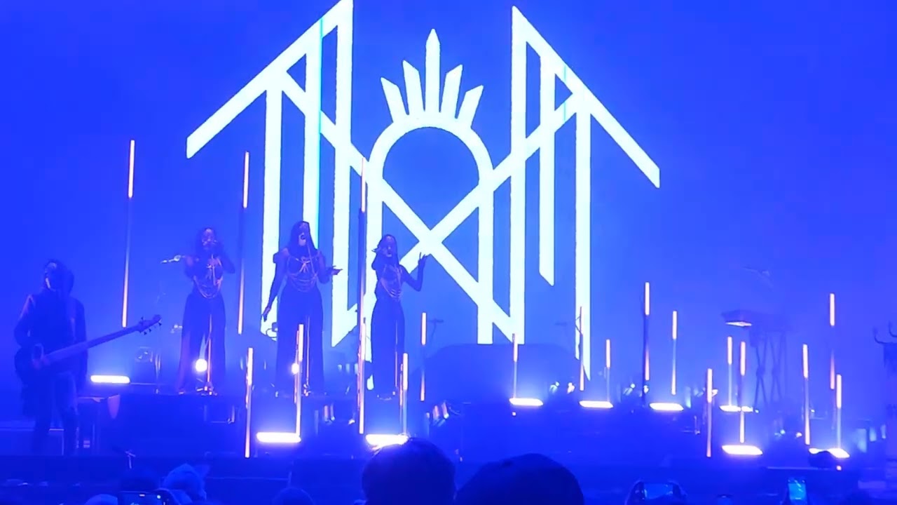 [4K] Sleep Token - The Offering (entrance) Paris 2024