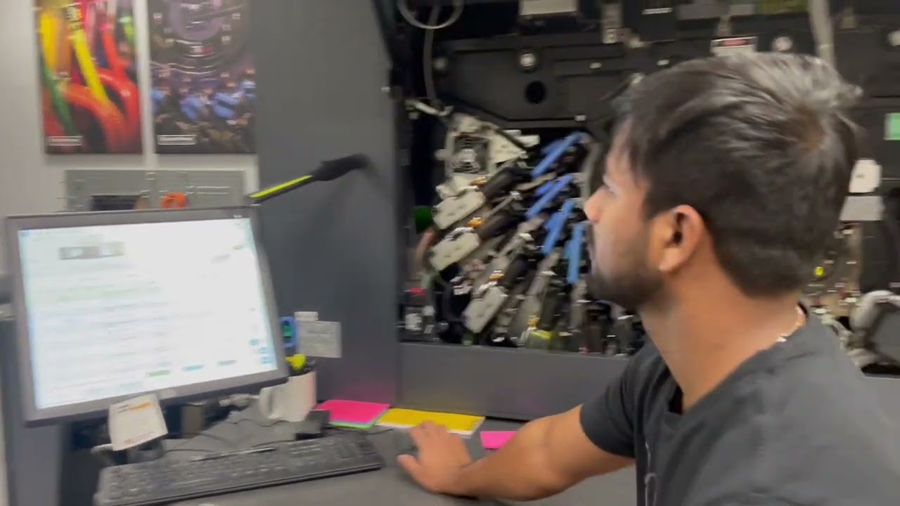 hp indigo 7900 in action