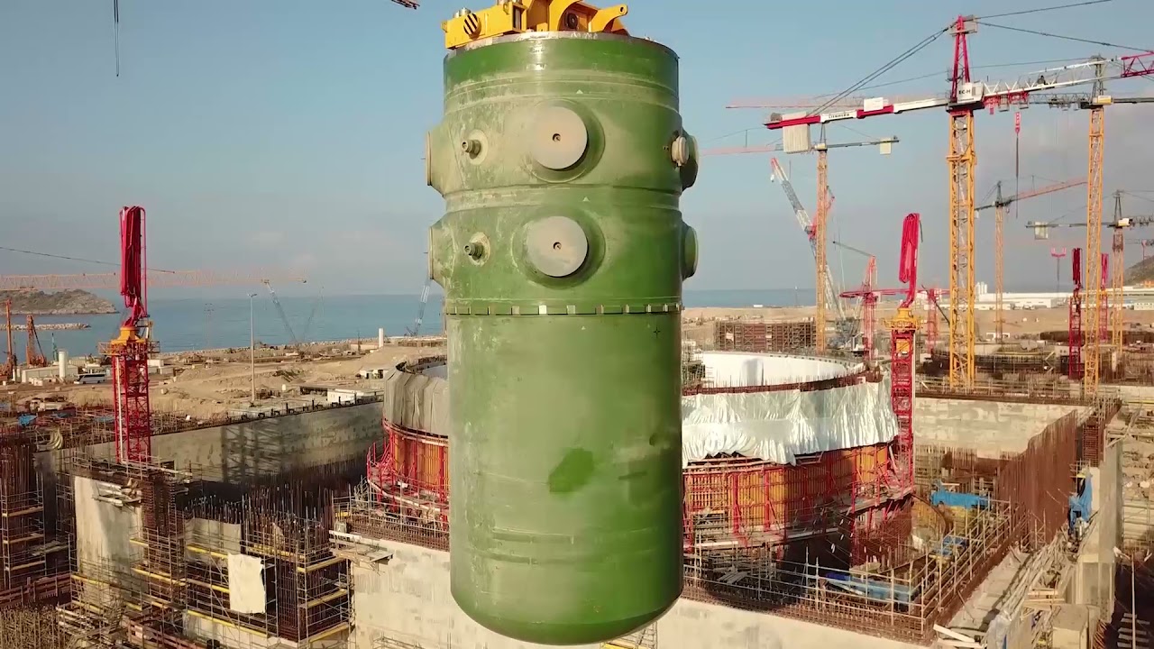 AKKUYU NPP UNIT 1/ Reactor pressure vessel installation