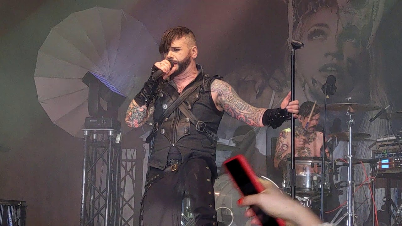 Oomph! - Auf Kurs (live in Warsaw 30.03.19)