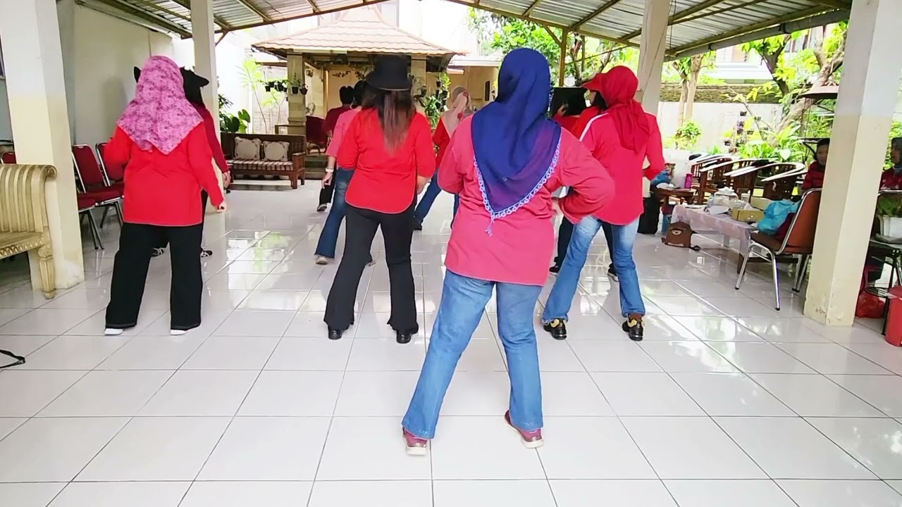 Bye Bye Piccolissima || Line Dance || Demo : Demen Line Dance