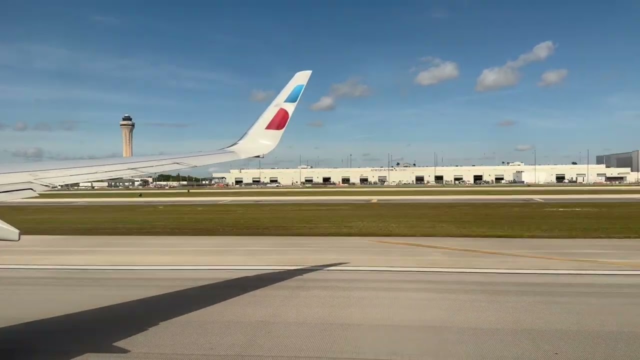 American Airlines flight from Miami, USA to St.Maarten take off
