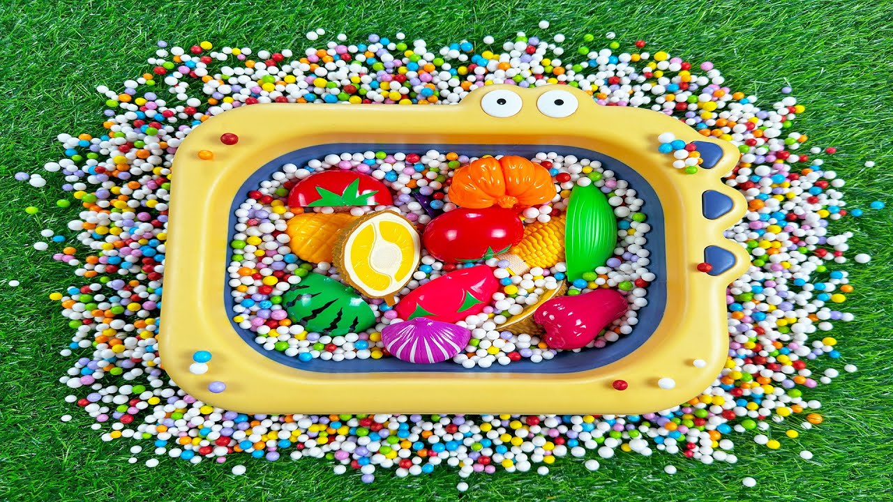 Cutting Fruits and vegetables toys - Mainan pemotong buah dan sayur