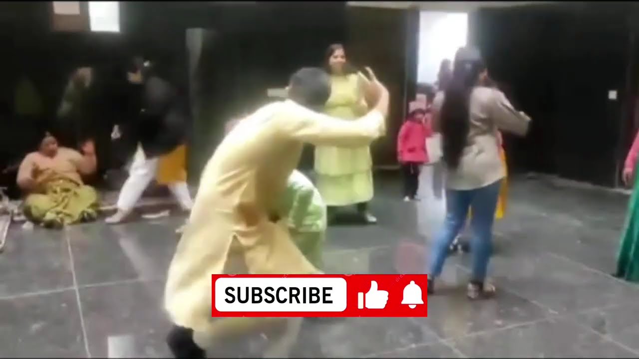 देवरिया पार लगाए नदिया चढ़ै आई l बहुत ही प्यारी धमाल