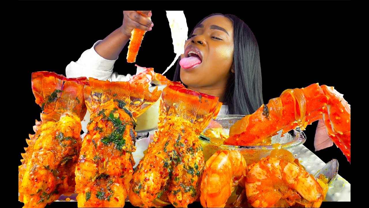 GIANT KING CRAB LEGS SEAFOOD BOIL MUKBANG | ALFREDO CHEESE SAUCE | GIANT LOBSTER TAIL MUKBANG