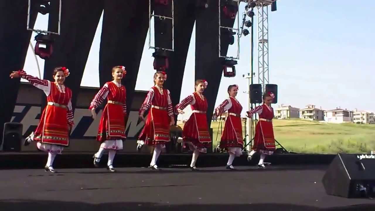 Тракийски женски танц