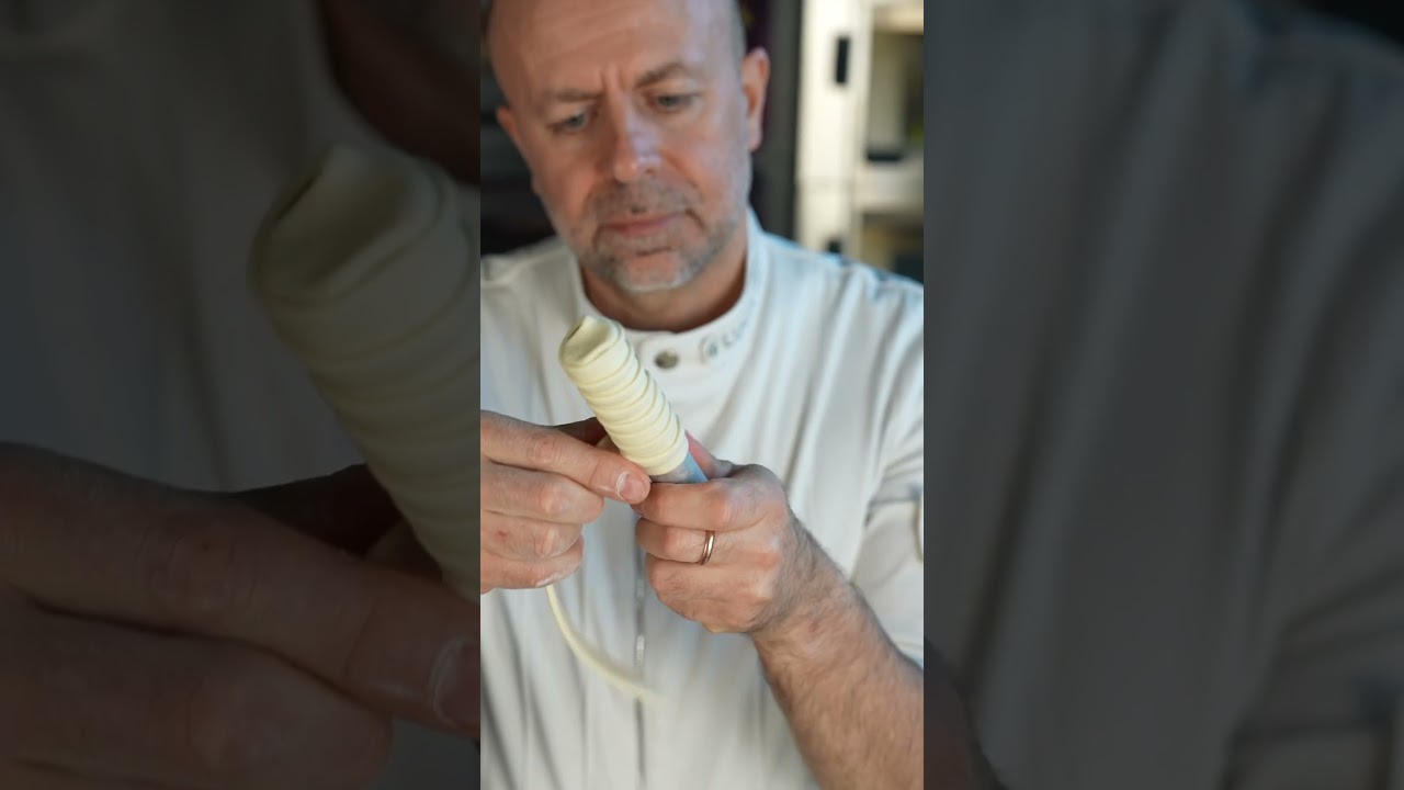 Cannoli di pasta sfoglia con Luca Montersino