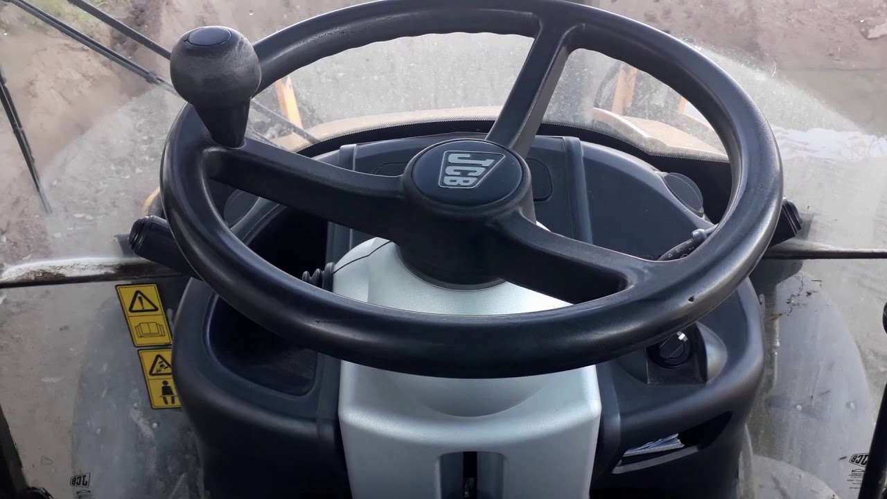 JCB 3 CX ( не скидывается газ на холостые обороты)
