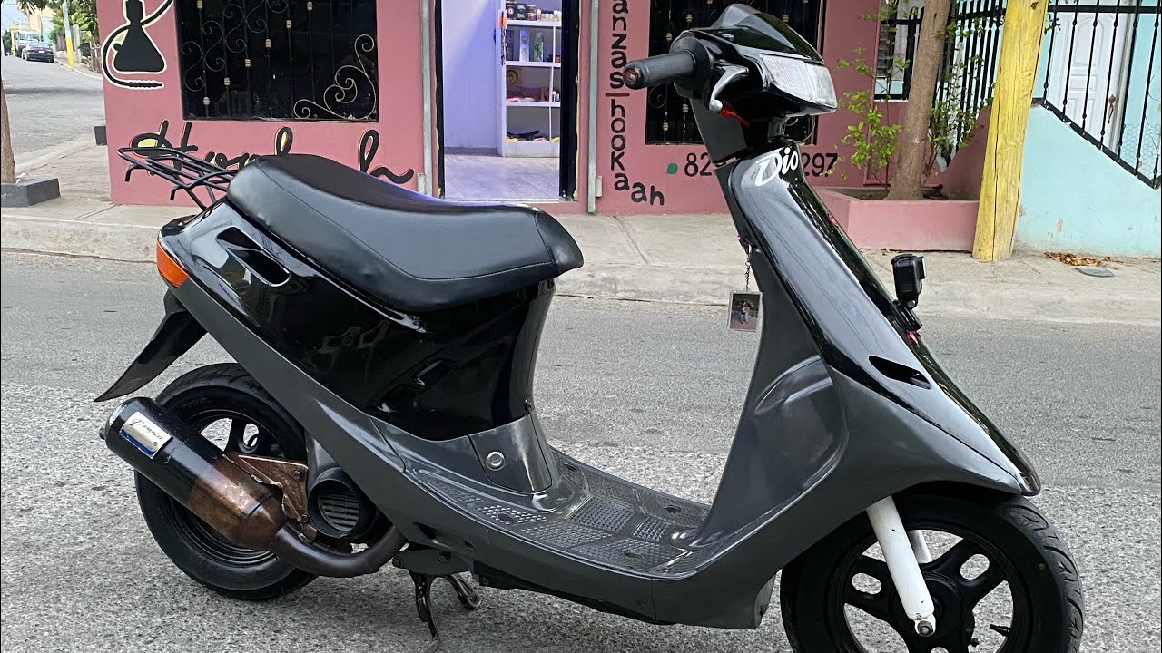 Calentando mi honda dio 90cc