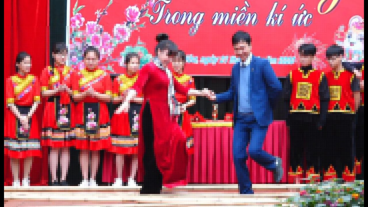 Màn múa sạp có 102  của cô trò trường THPT Xuân Hòa, Tp. Phúc Yên