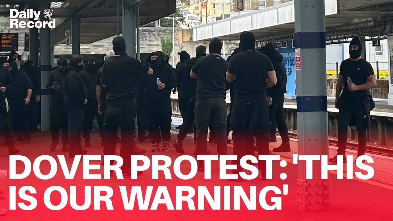 Dover protests: Tommy Robinson associate appears to claim credit as hundreds descend on Kent port