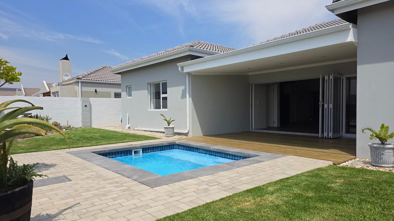 Refined Coastal Living with Heated Pool | Country Club, Langebaan