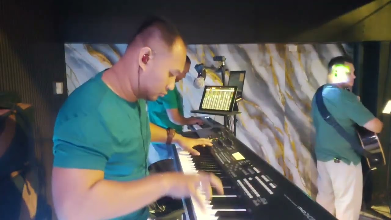 I stand in awe / when i look in to your holiness (bodycamcover) 022226