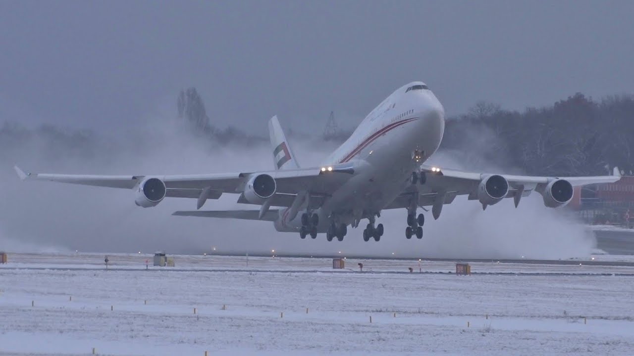 [FullHD] Dubai Air Wing Boeing 747-400 takeoff at Geneva/GVA/LSGG