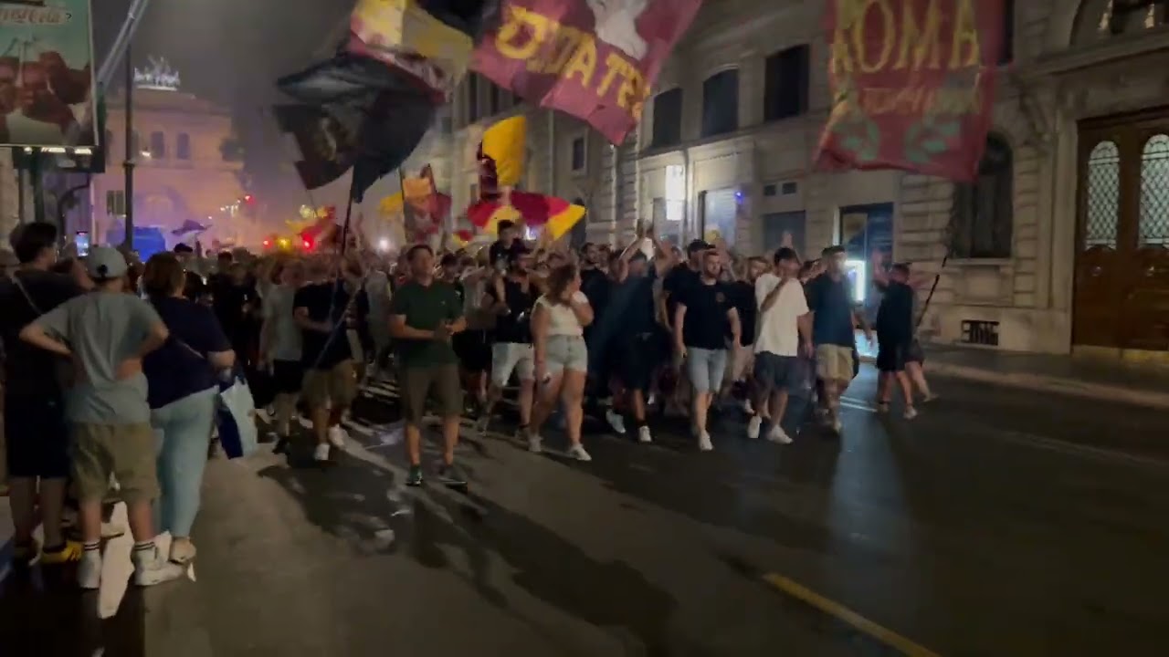 🎤 💛❤️ 🎤 CORO FESTA AS ROMA "Quando al ciel si alzeran le bandiere" 22 LUGLIO 2025