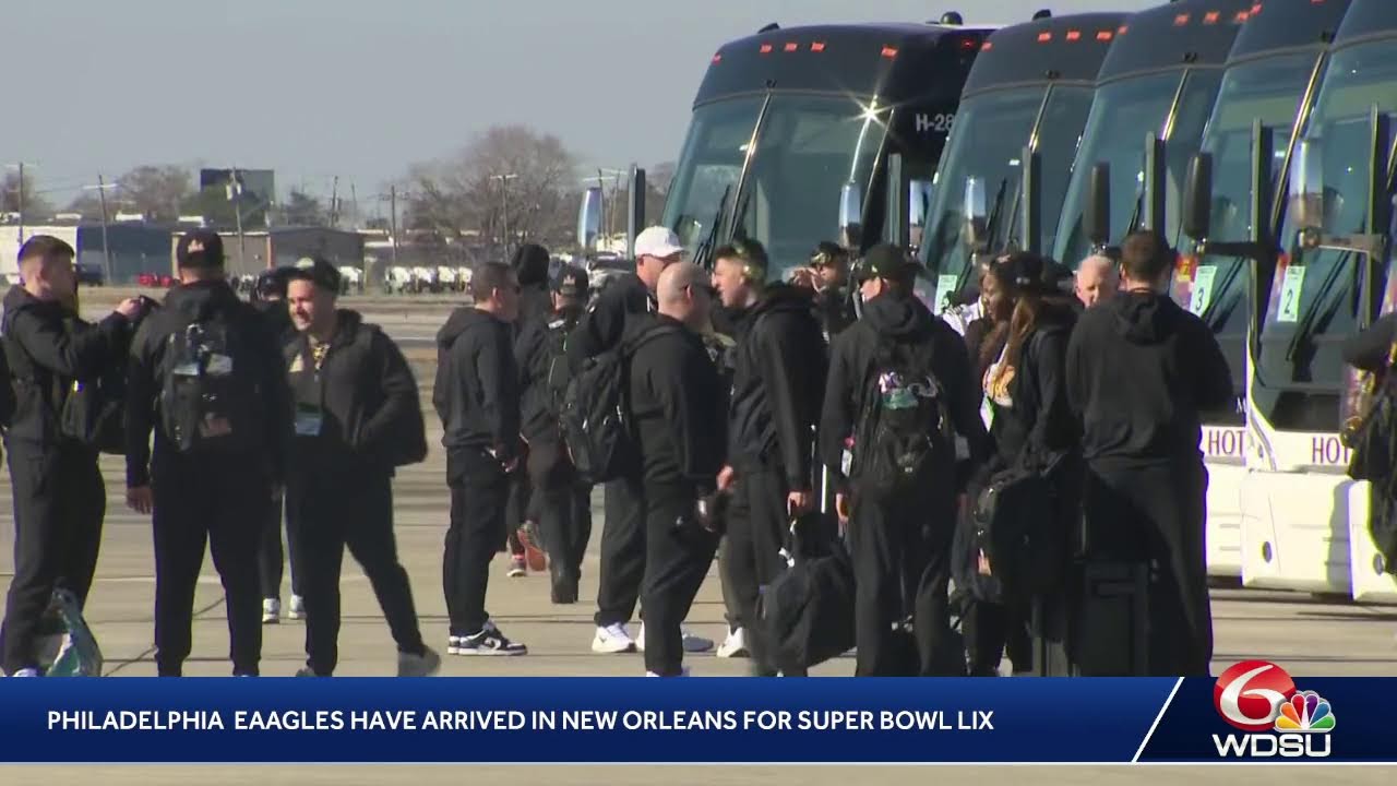 Kansas City Chiefs, Philadelphia Eagles arrive in New Orleans for Super Bowl LIX