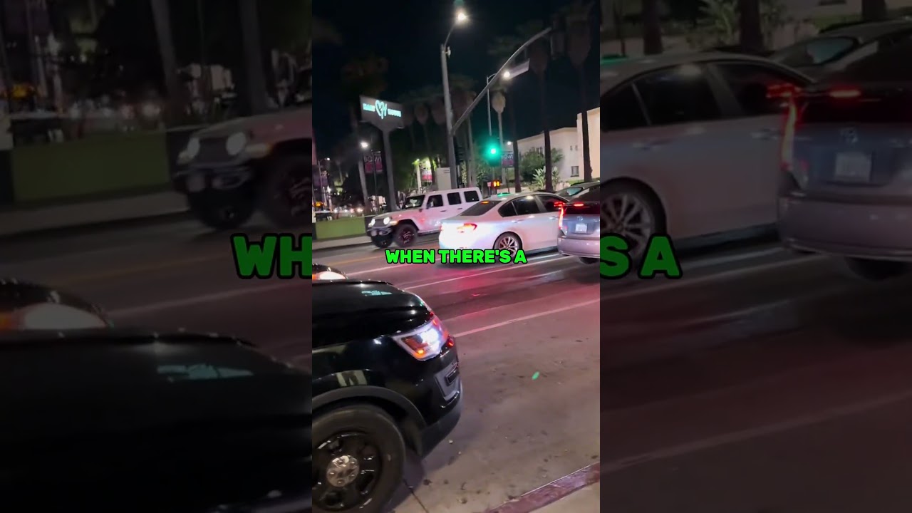 This man is enforcing traffic laws🤣🚔