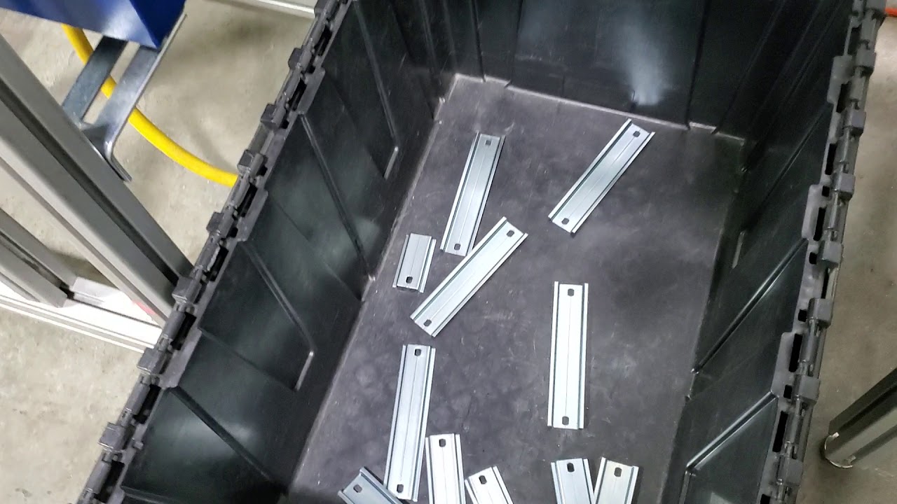 Automatic Din rail cutting/punching machine
