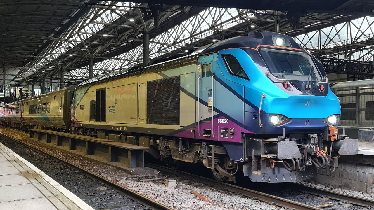 Class 68 Thrash out of Leeds Station!