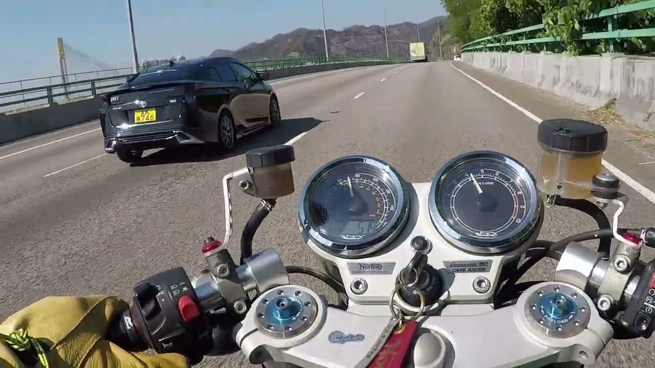 Norton commando 961 exhaust sound