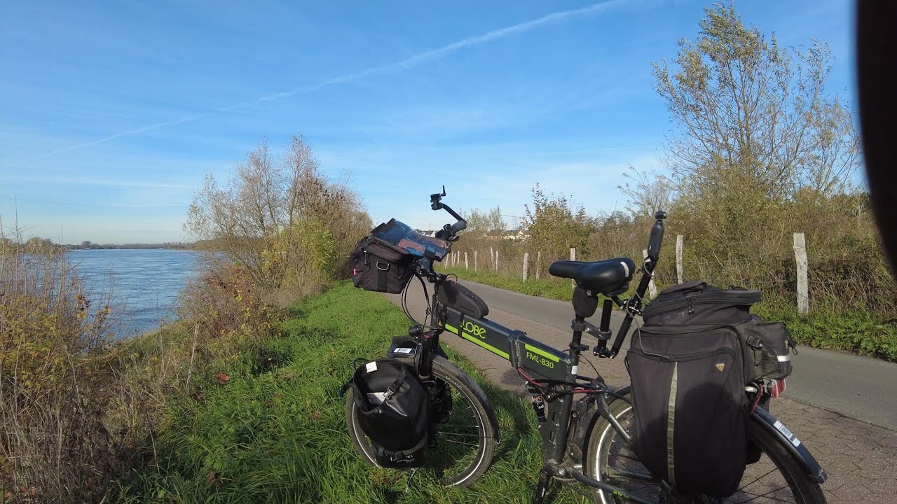 Kleine Herbsttour von Opladen über Schoss-Benrath nach Düsseldorf-Gerresheim