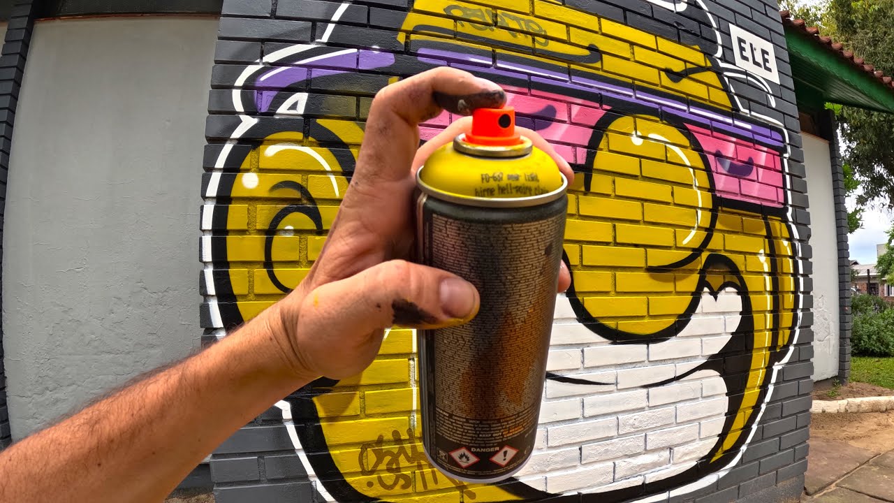 Fazendo Graffiti Bombs de Persona e Letras