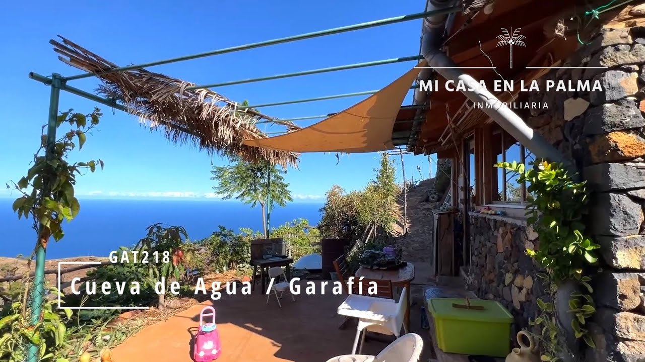 Verwunschene, rustikale Finca mit 4 urigen Wohnhöhlen, einem ausgebauten Pajero & tollem Meerblick