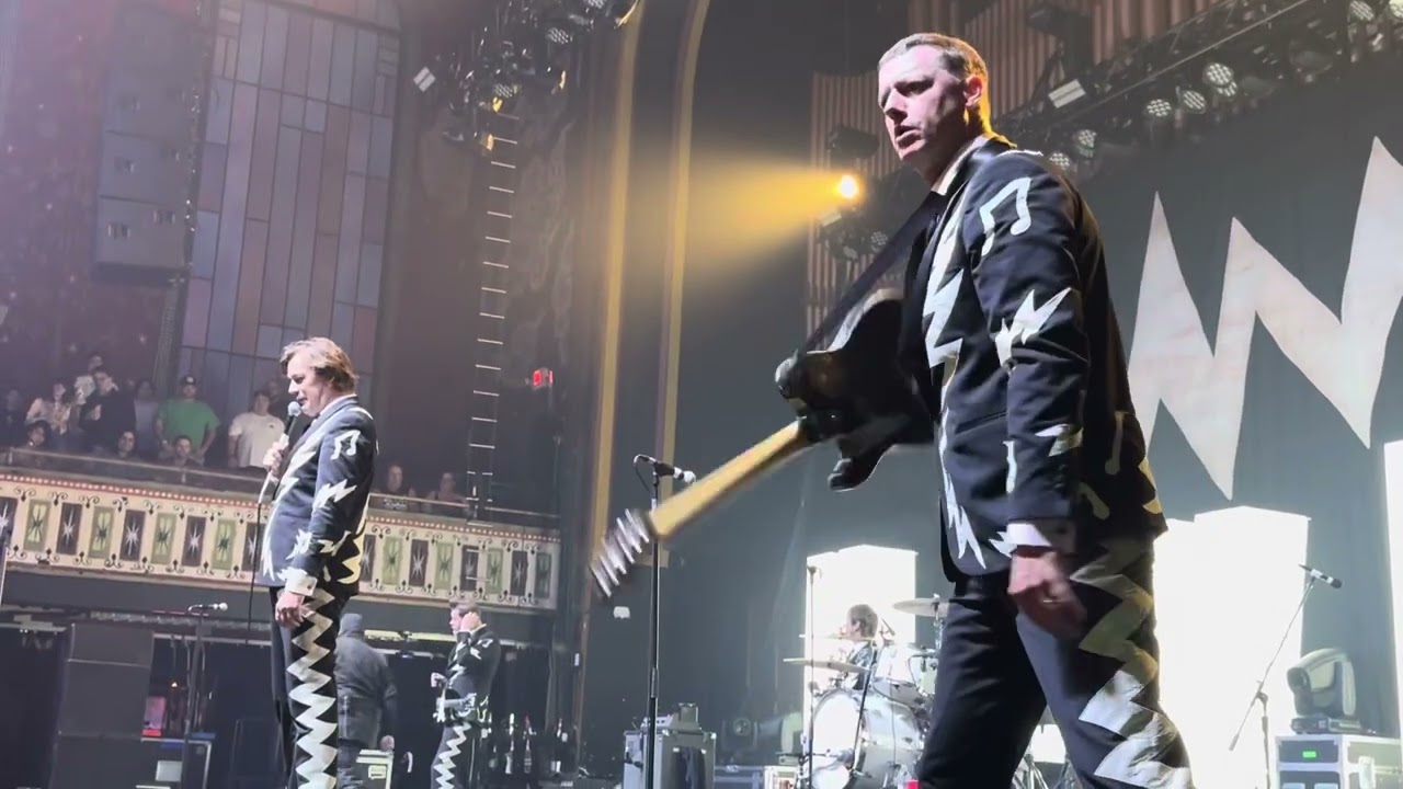 THE HIVES 2024 FINAL US TOUR STOP ATLANTA TABERNACLE  FULL SET LIVE 4k PUNK ROCK