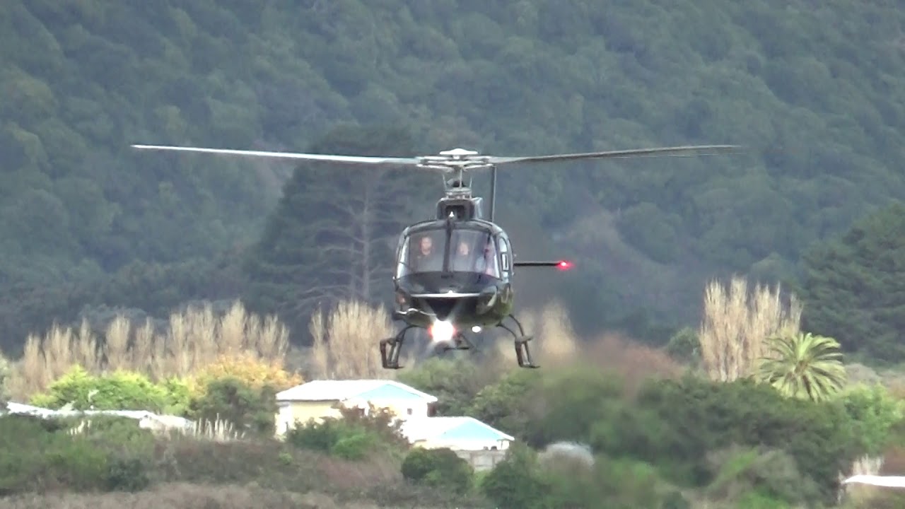 Kapiti Airport Paraparaumu - Kapiti Heliworx Eurocopter AS 350 B2 ZK-IAG Landing