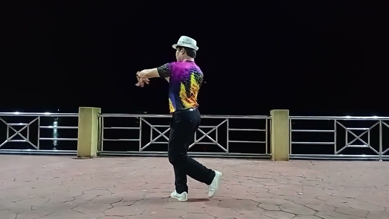 ท่าดิบเพลงซุ้มลาวแพน ต้นฉบับโดยอาจารย์นิรันดร์ จันทร์น้อย ครับ