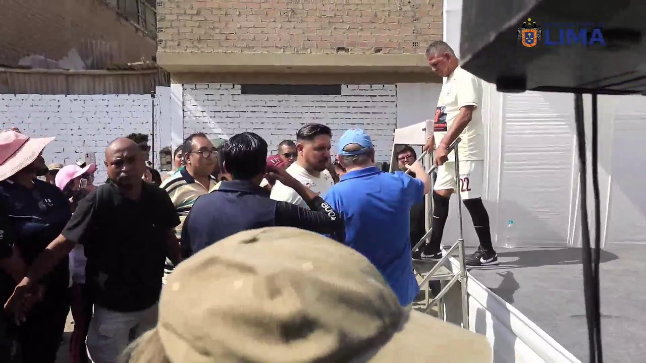Inauguración de Polideportivo. 6 de abril.