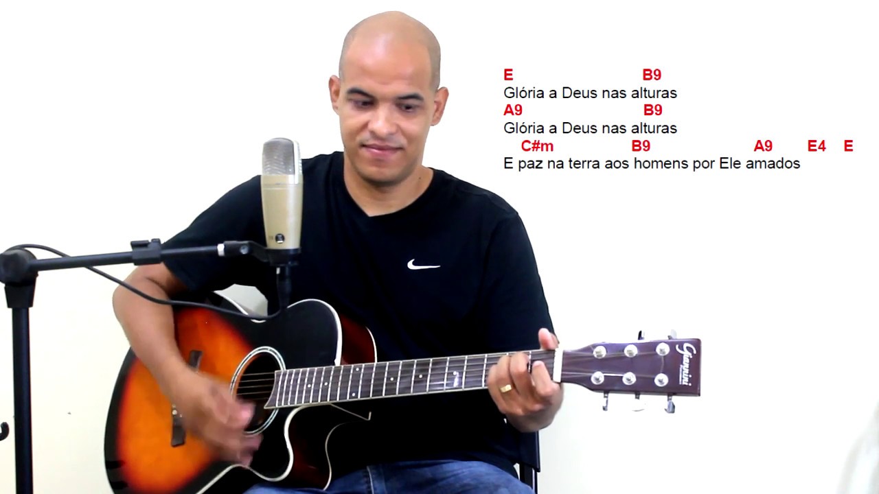 GLORIA A DEUS NAS ALTURAS - Ministério amor e adoração (aula de violão)