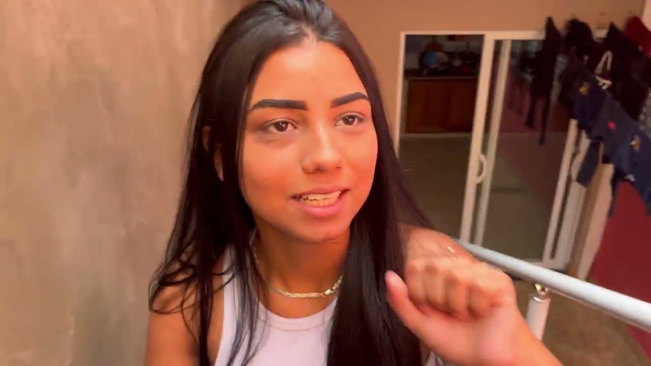 ELAS ME PEGOU NA CAMA COM OUTRA // A MORENA SURTOU DE CIÚMES