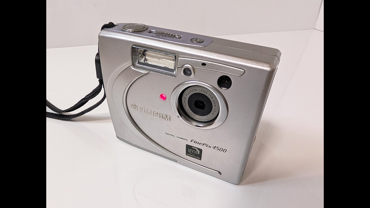 FUJIFILM FinePix 4500 Digital Camera
