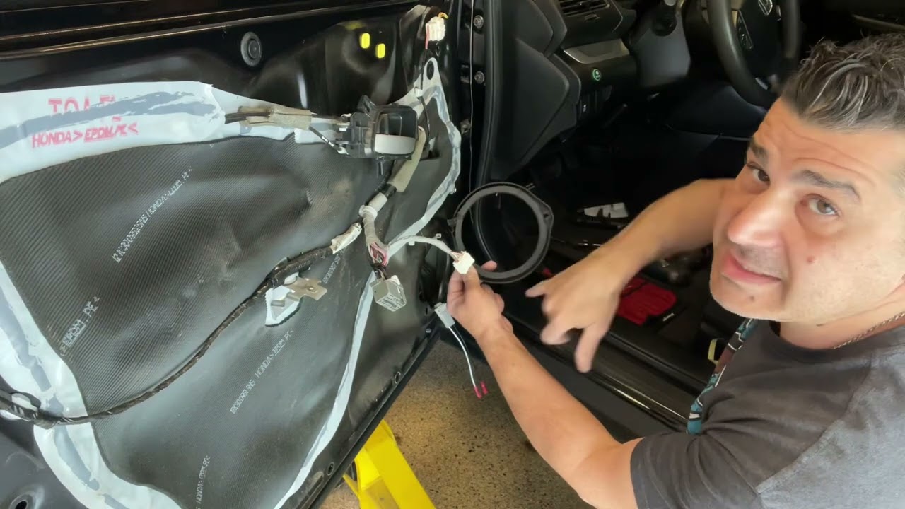 PROJECT HONDA! FRONT SPEAKER UPGRADE IN A 2013 HONDA CR-V! @toocargarage564