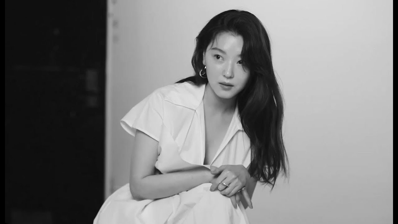 JO WOO RI(조우리) - 코스모폴리탄 뷰티 화보 현장 메이킹