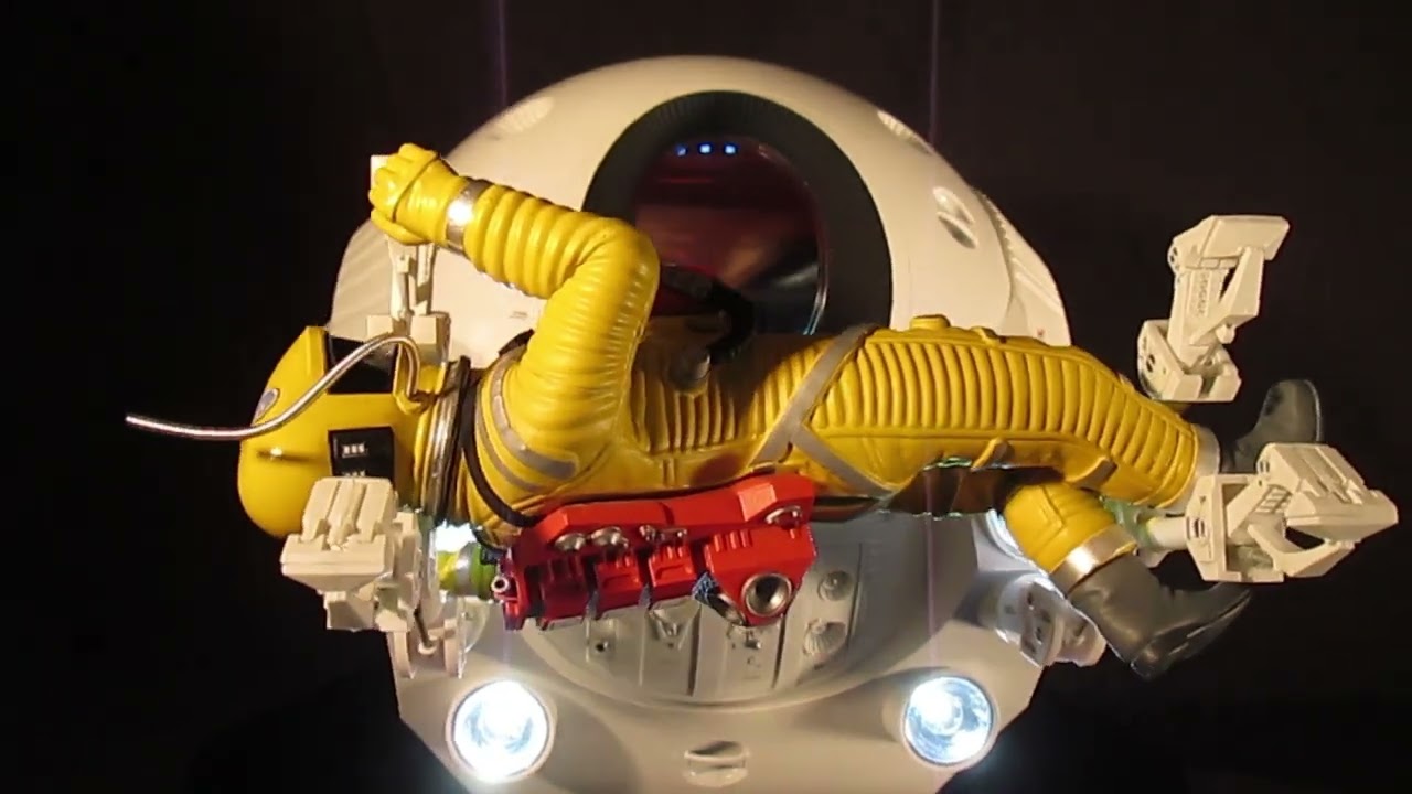 2001: A Space Odyssey EVA pod model