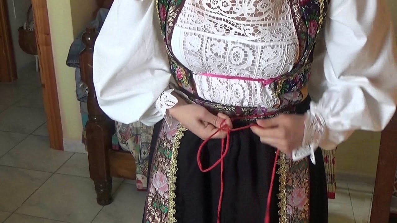 Budoni- l'abito tradizionale sardo