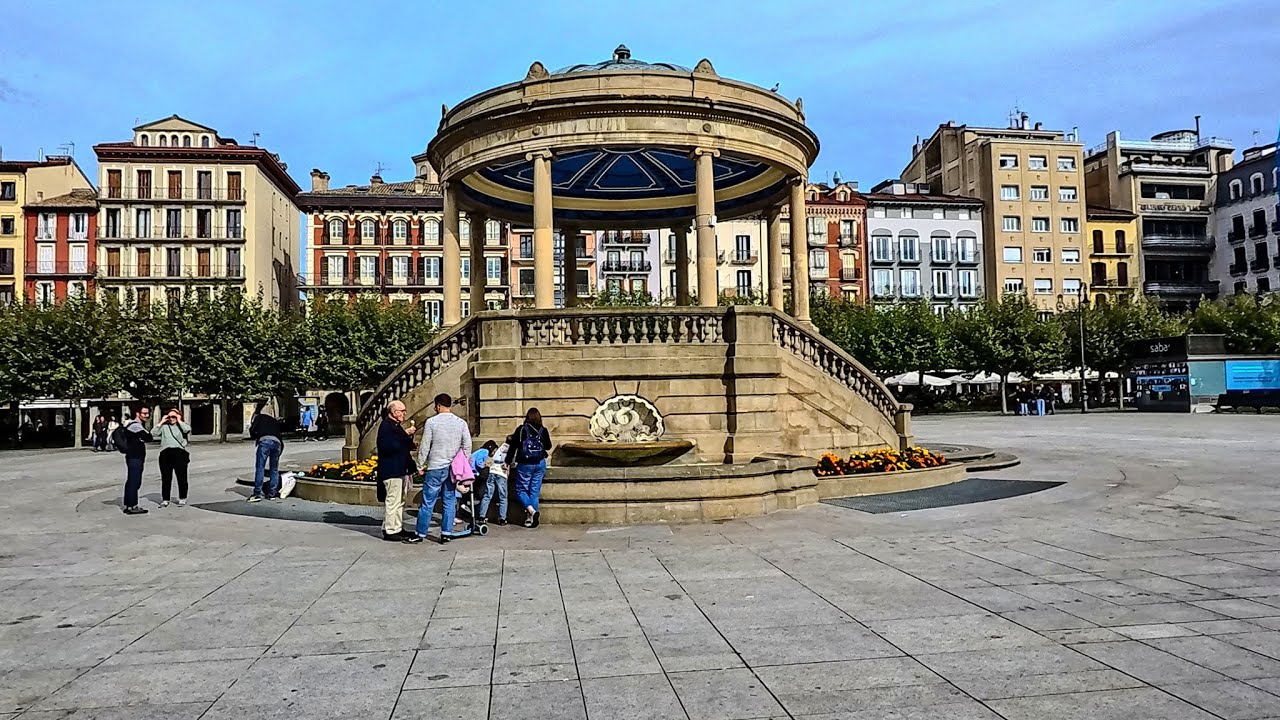 Plaza del Castillo Unveiled: The True Heart of Pamplona!
