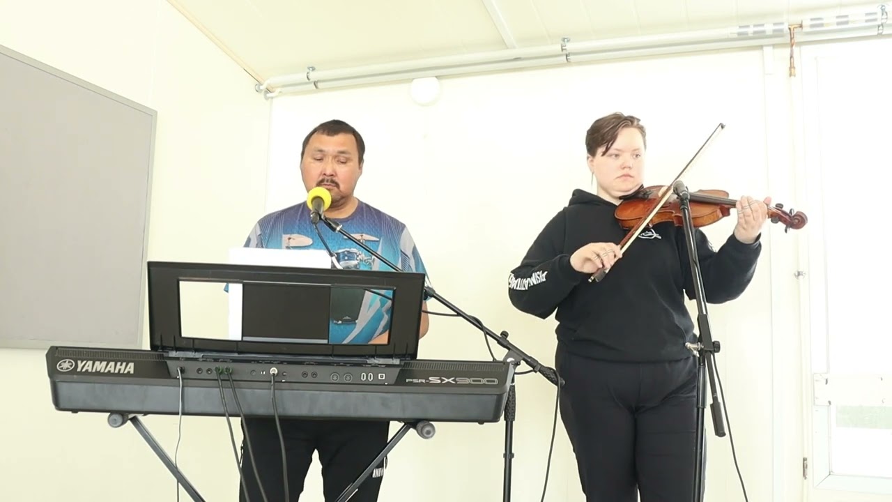 Abel Olsen & Katharina S. Qvist - Asanninnerup inngerutaa
