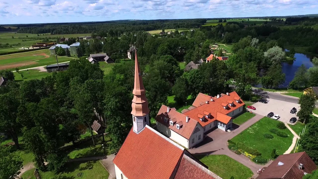 Palamuse Kirik ja O. Lutsu Kihelkonnakoolimuuseum