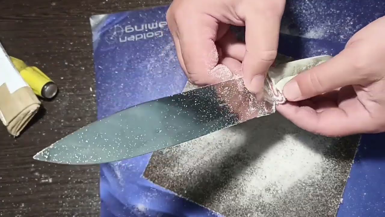 просто, как сделать ручку для ножа из пластиковой трубы.